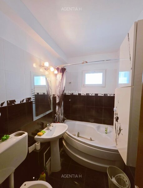 Dristor Park Lake, vanzare 2 camere, etaj 9/10, mobilat, utilat.