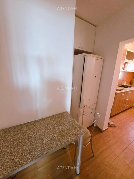 Dristor Park Lake, vanzare 2 camere, etaj 9/10, mobilat, utilat.